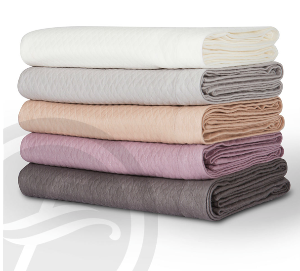 Formesse Sommerdecke Tencel Farbena Farbpalette von Formesse Bella Donna Sommerdecke bei Daunenspiel