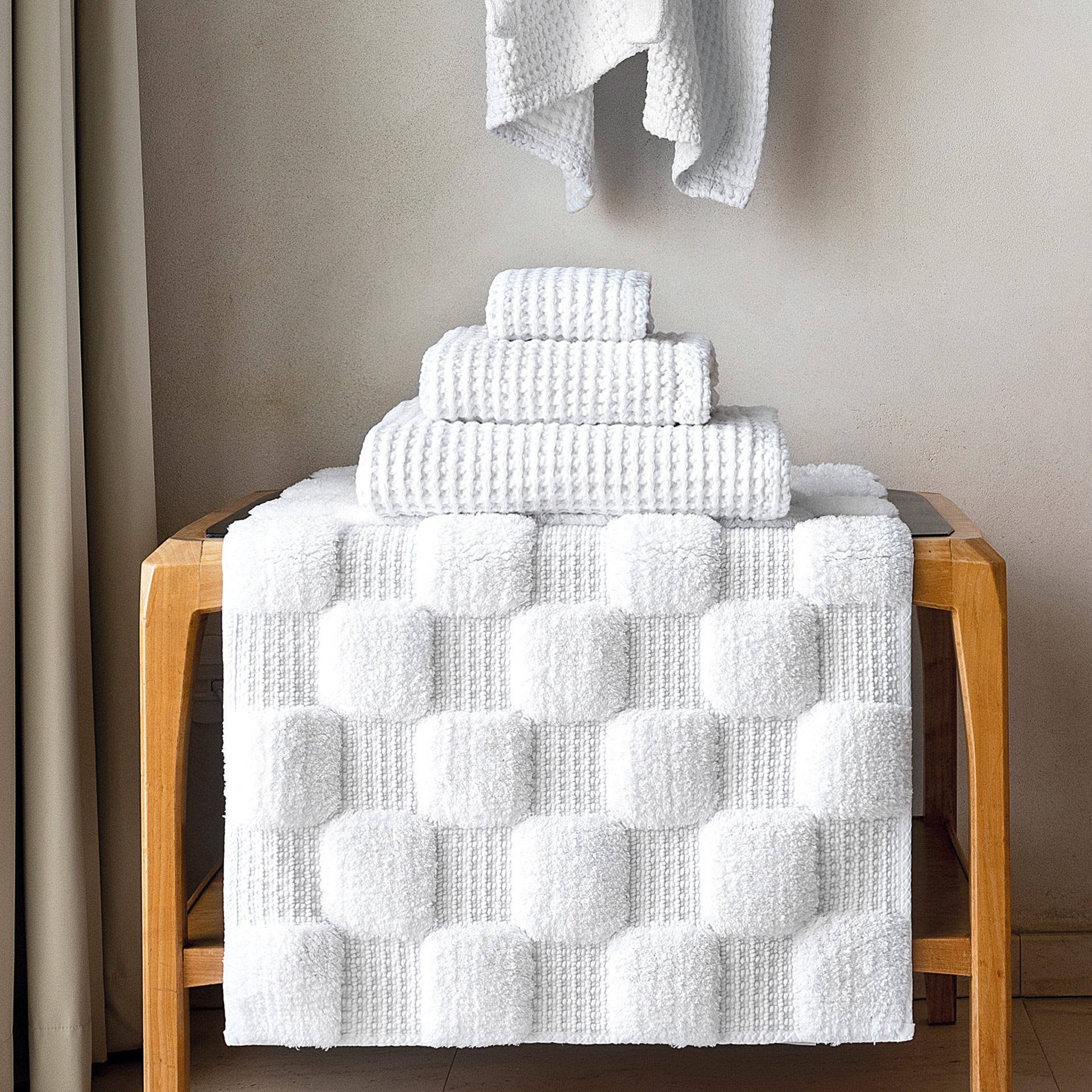 Graccioza Aura Bathrug