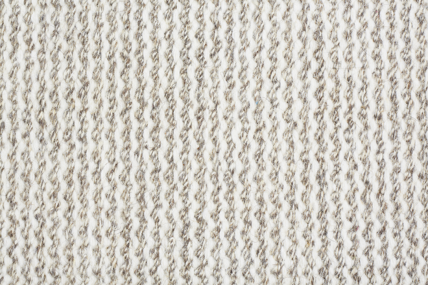 Fabula_Fenris_Rug_Offwhite_Nature_Wool_Hand-woven_1125__C_72dpi Fablua Living Naturteppich FENRIS aus Wolle, flachgewebt, handwoven im Daunenspiel Onleinshop