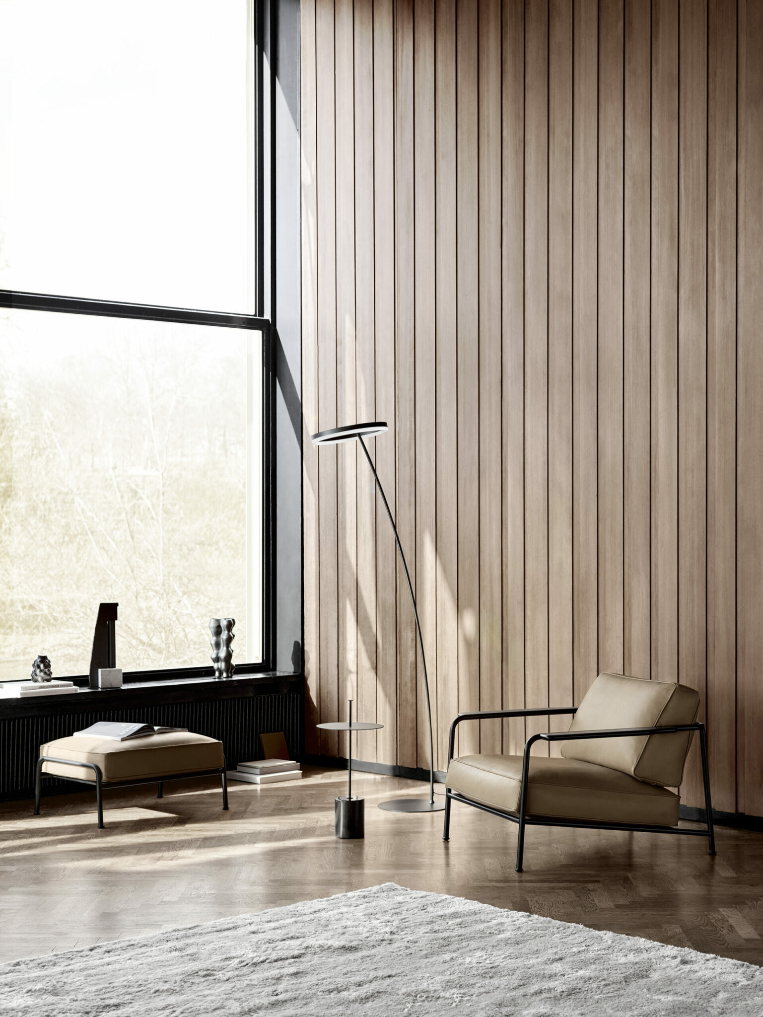 Aero_chair and stool_Parma col. Macchiato, Calibre table_Elba_oat_72 dpi