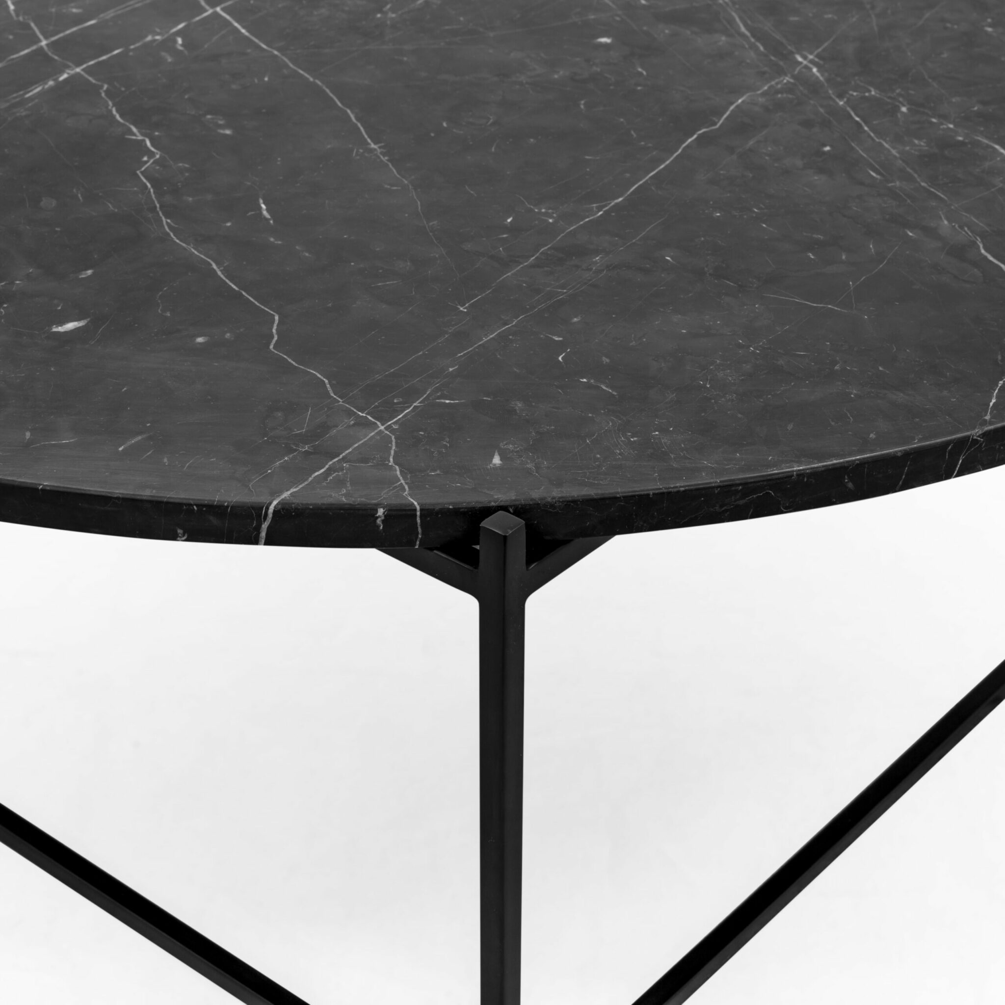 Circle_Coffee Table_Black_v3