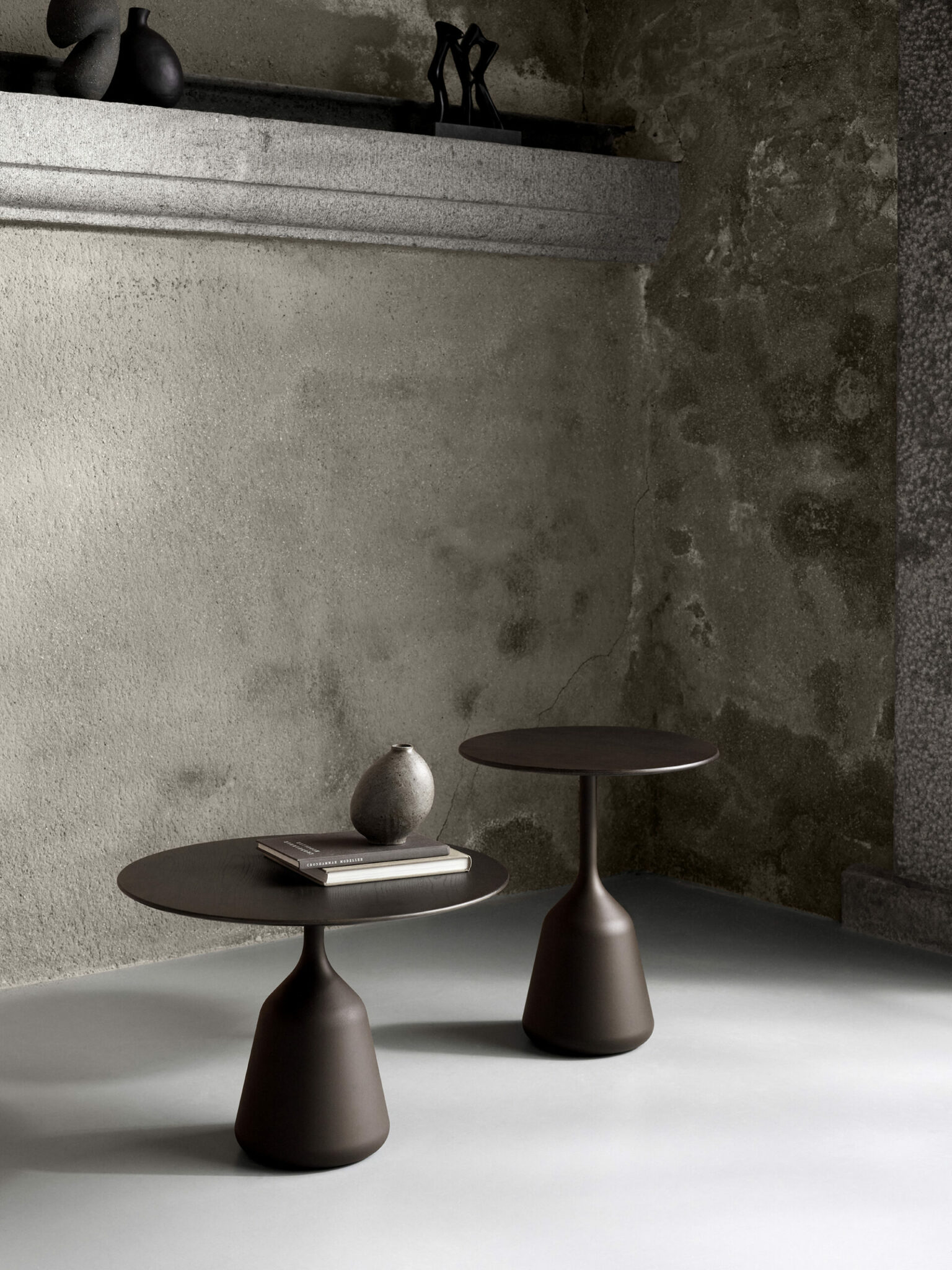 Coin side table_High and Low_Oak veneer_dark brown base and top