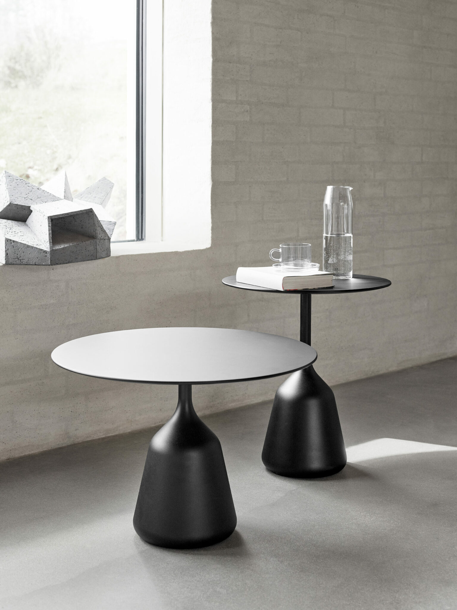 Coin_side table_72_dpi