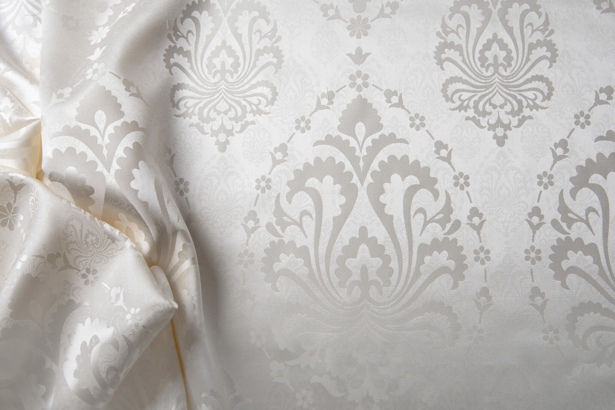 Seidenweber J51_5223_damask_natur Seidenweber Seidenbettwäsche bei Daunenspiel