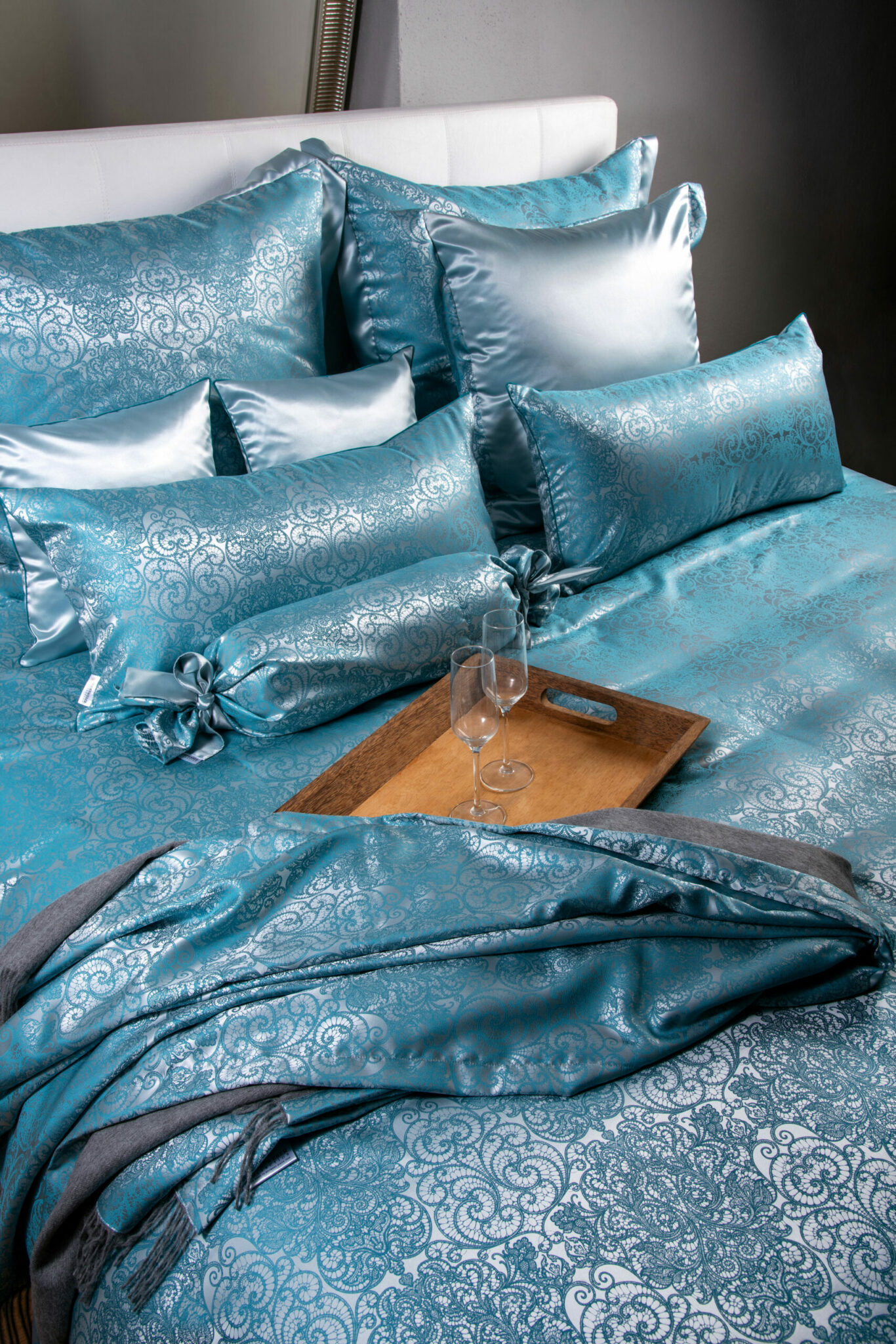 seidenweber_j35_Nomi_orioent-blue Edle Seidenbettwäsche von Seidenweber Collection bei Daunenspiel online