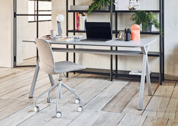 Midj Tisch DAMA für Büro und privat bei Daunenspiel