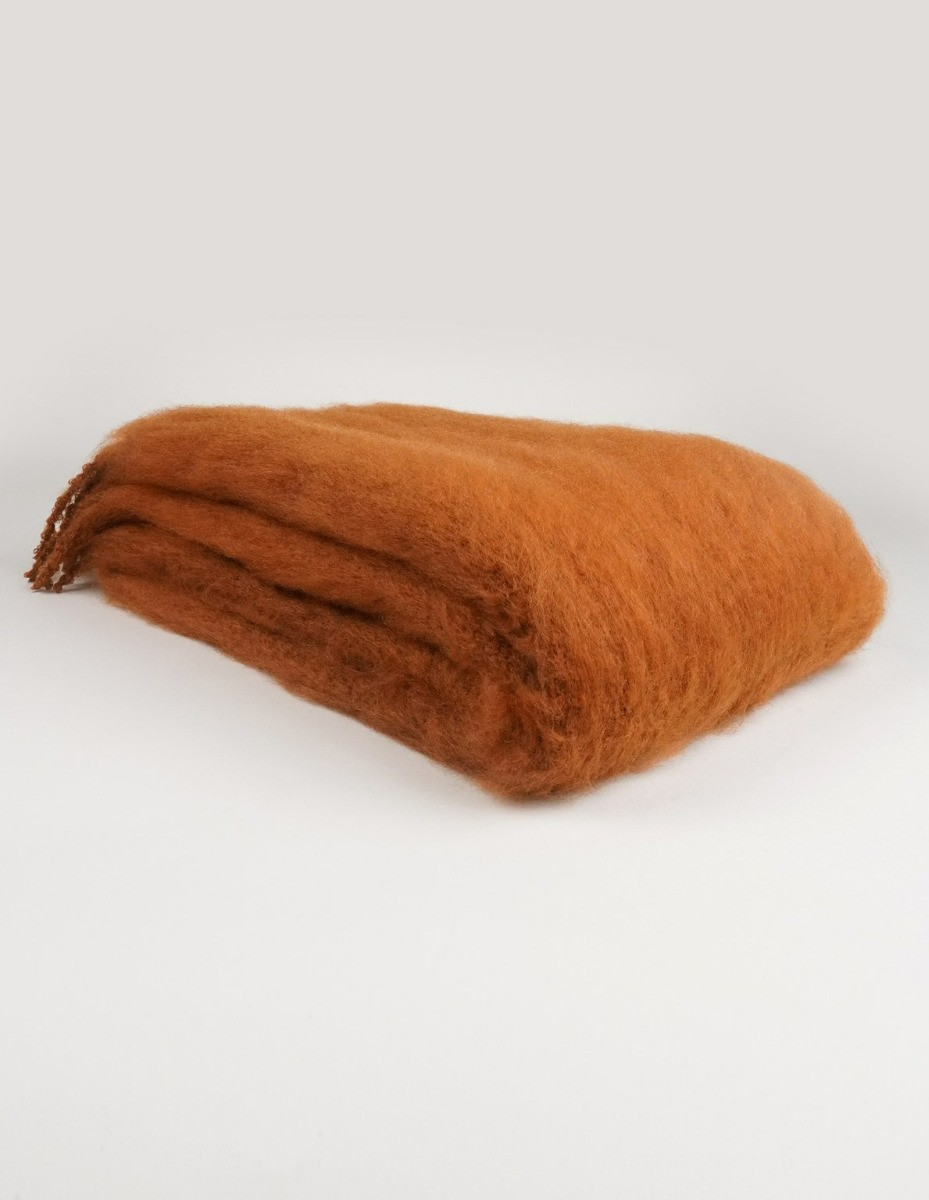 balmuir_aurora_throw_wholegrain-lores Balmuir Wohndecken Aurora aus Mohair in vielen Farben bei Daunenspiel