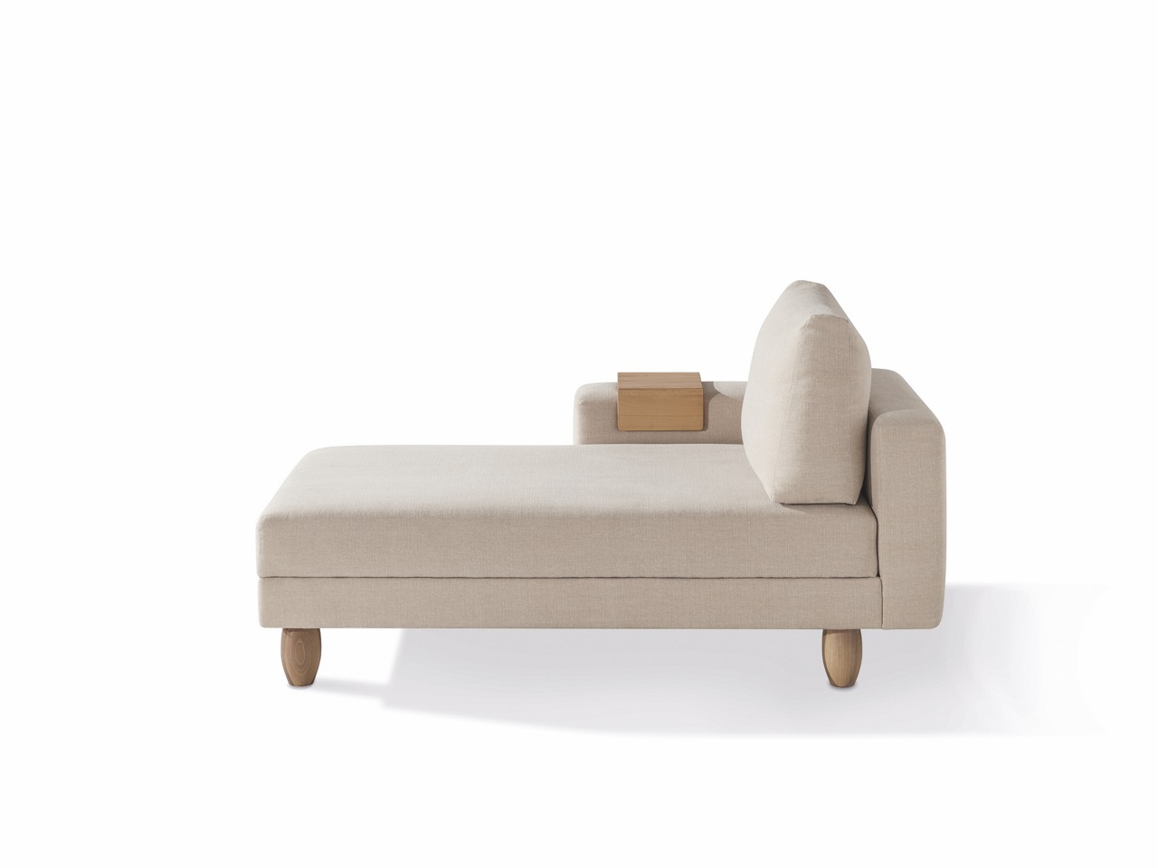 ZEDULO-2_FS_SITZ+ABLAGE_FRONTAL Groß Sofa Zedulo 2 Ottomane von Dormiente mit Ausziehfunktion im Onlineshop bei Daunenspiel, 100% Natur