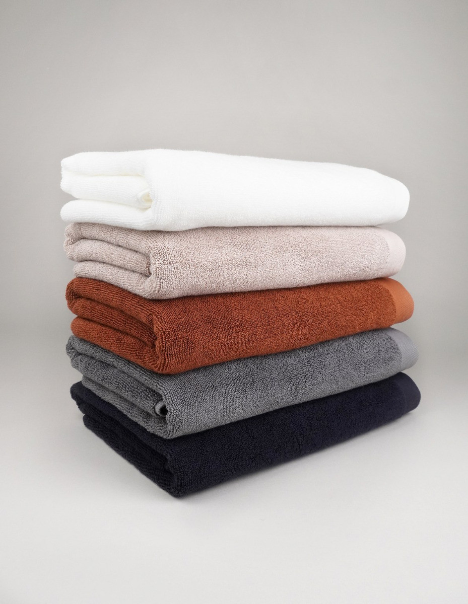 balmuir_lugano_towels_all_colors_lores_1__1 Lugano Handtuch aus Supima Cotton von Balmuir im online shop von Daunenspiel