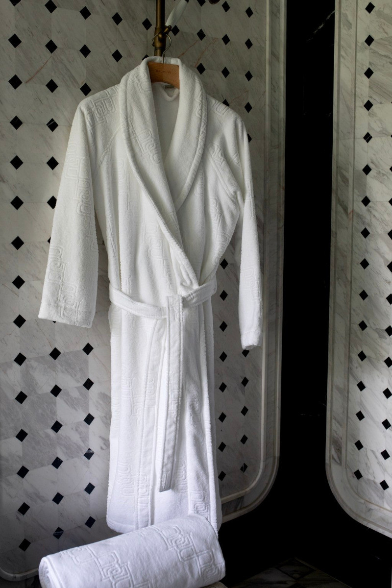 balmuir_pampelonne_robe_towel_white Pampelonne Bademantel von Balmuir im online shop von Daunenspiel