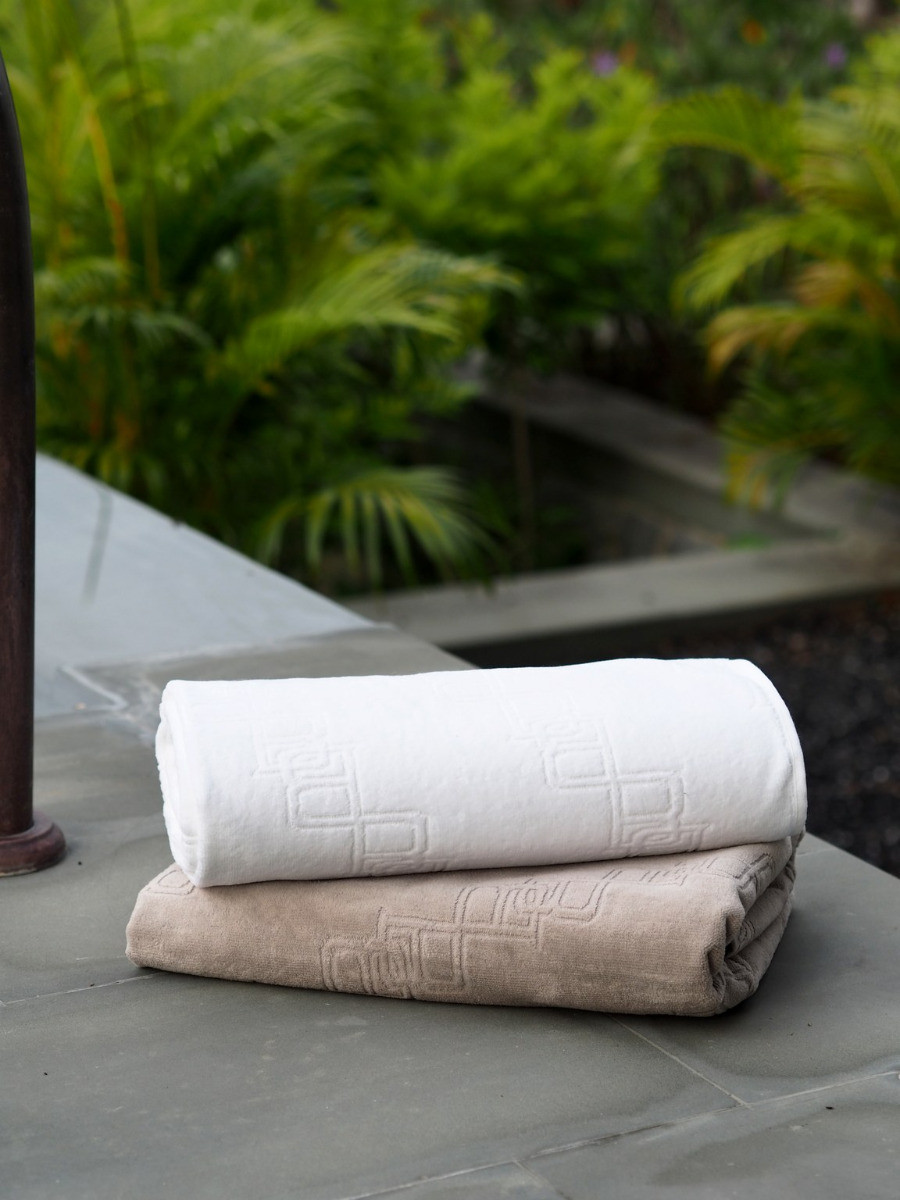 balmuir_pampelonne_towels_darktaupe_white Pampelonne Handtuch von Balmuir im online shop von Daunenspiel
