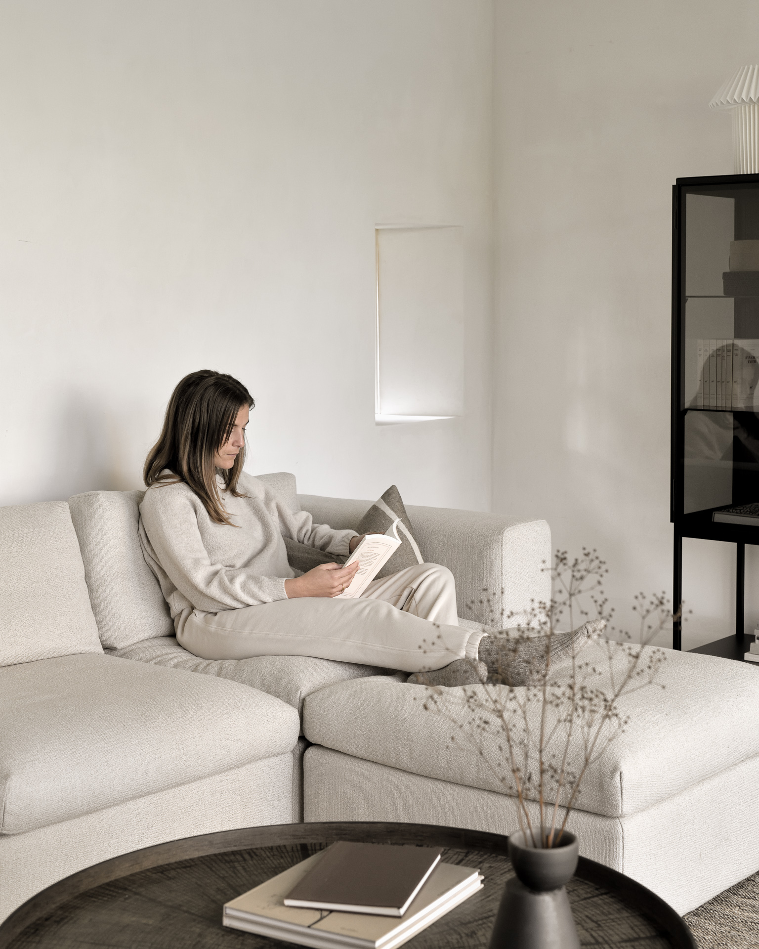 Ethnicraft  Sofa Lounge Ethnicraft Sofalounge in beigen Naturmaterialien