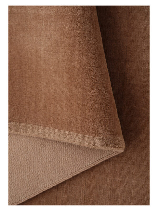 Line Design Teppich aus 100% handwoven Wolle Halo Cloud im Daunenspiel Online-Shop