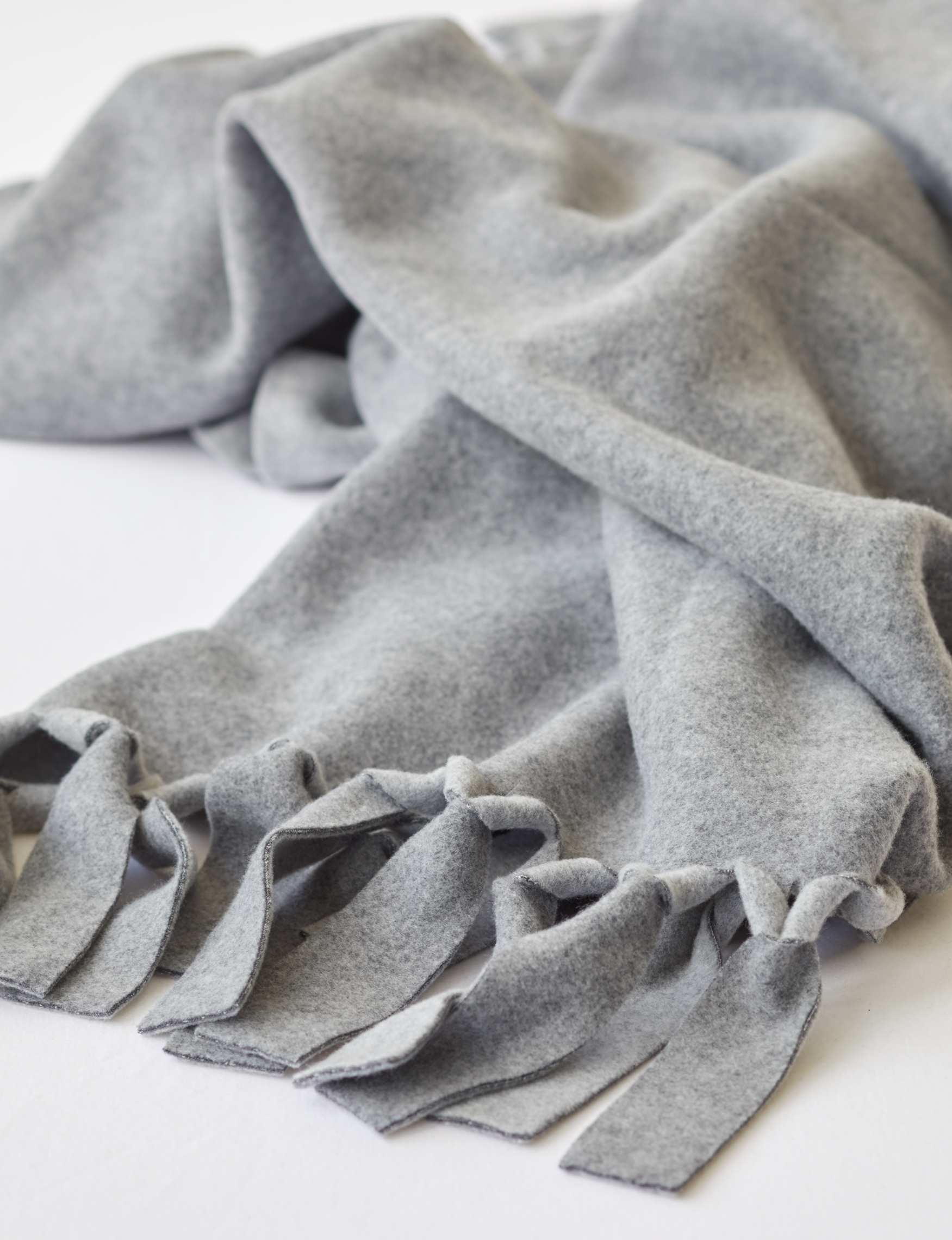 decode_loop_totale Loop Plaid von decode by luiz im online shop von Daunenspiel
